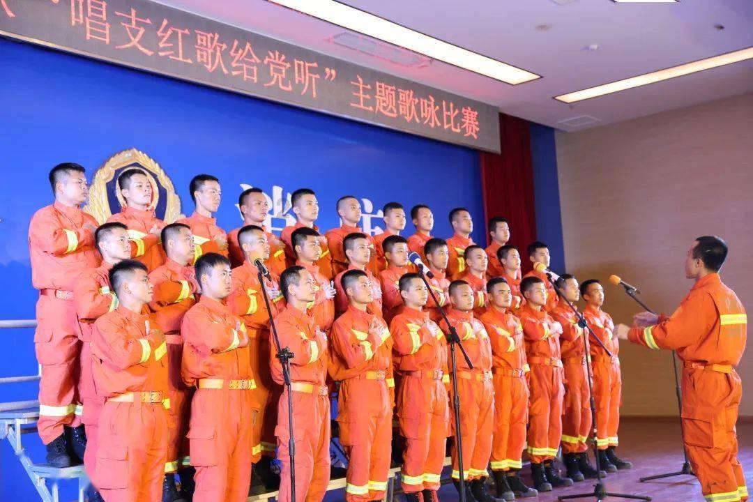 逃离大犀牛出没地